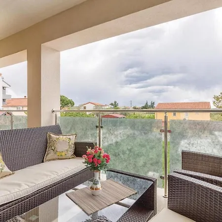 Four-bedroom Holiday In